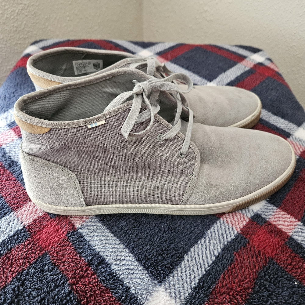 Toms size 11 high top sneaker